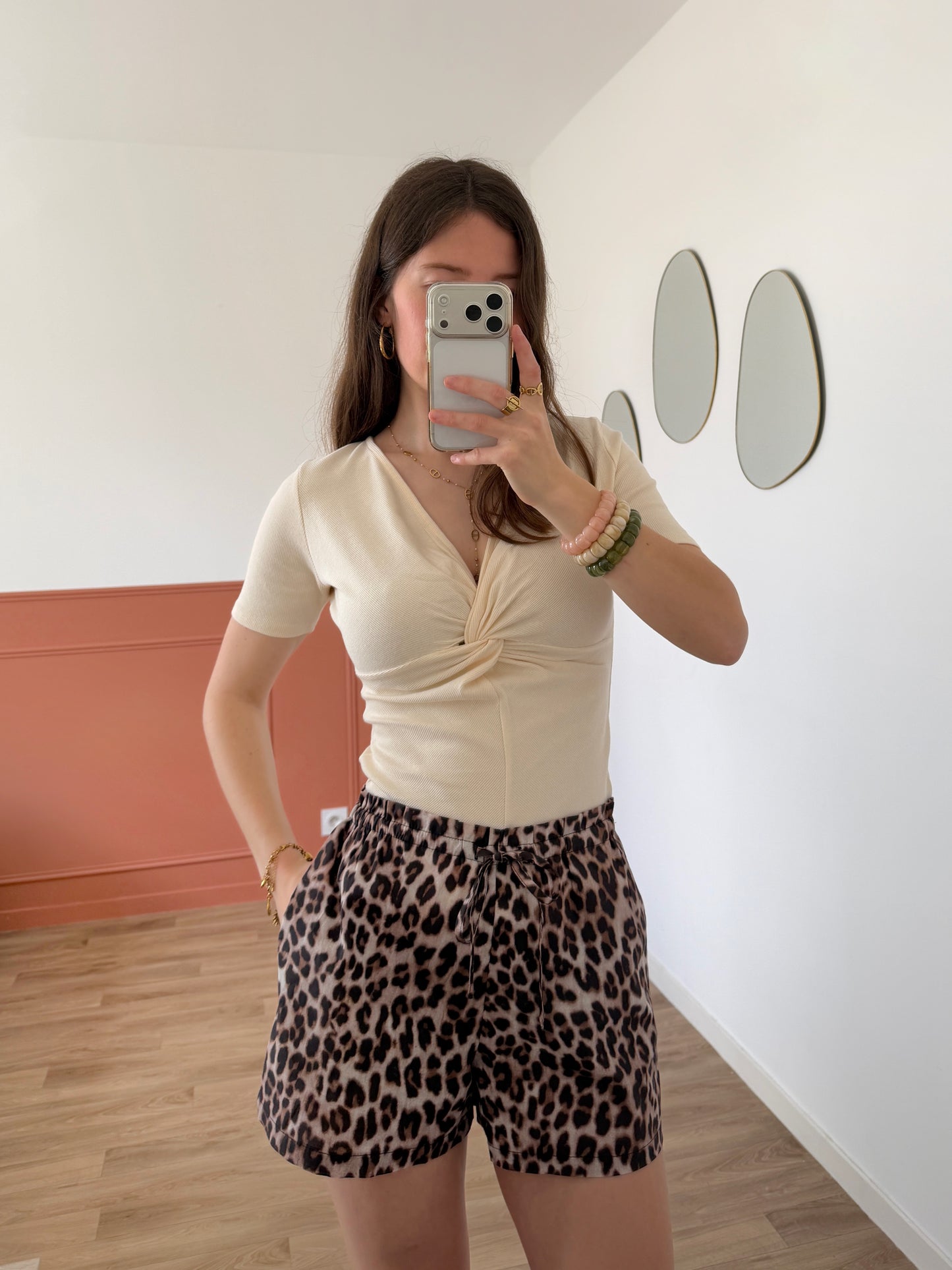 Short KARINE