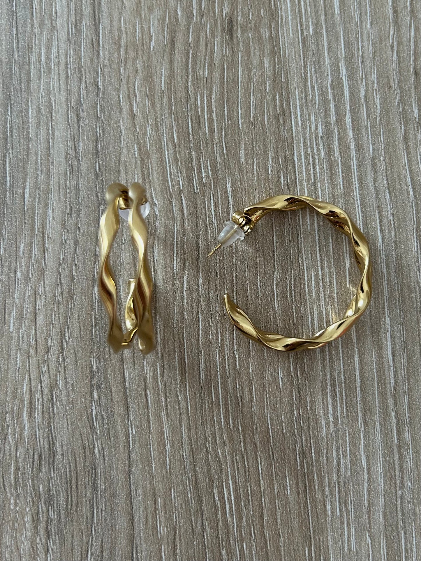 Boucles d'oreilles CAMÉLIA dorées