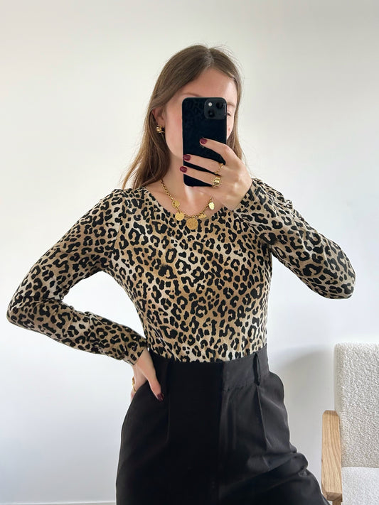 Body LÉO