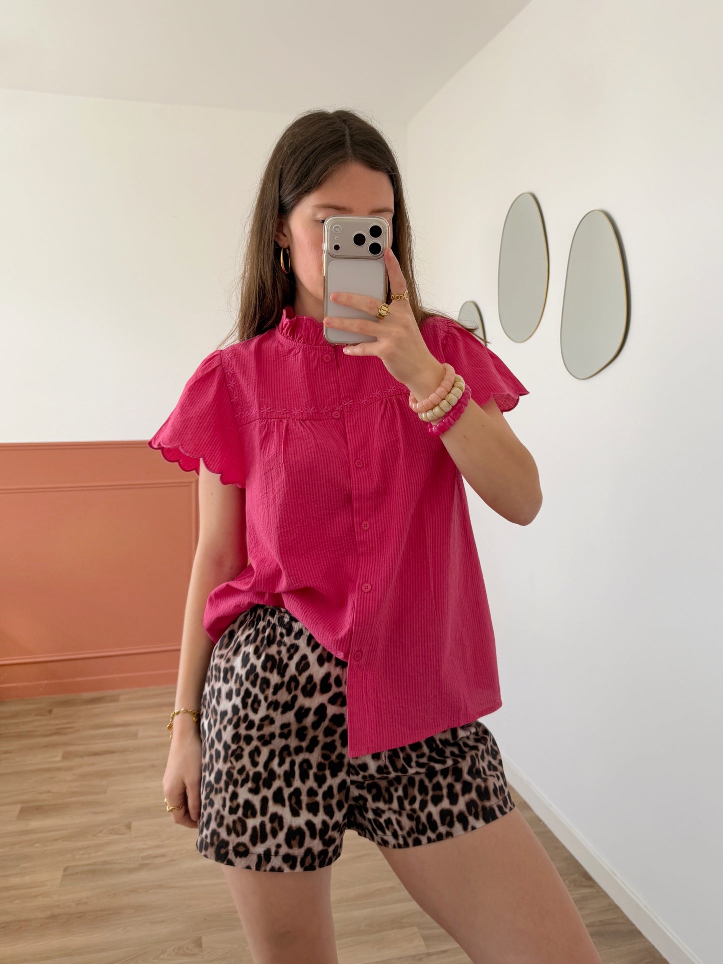 Short KARINE