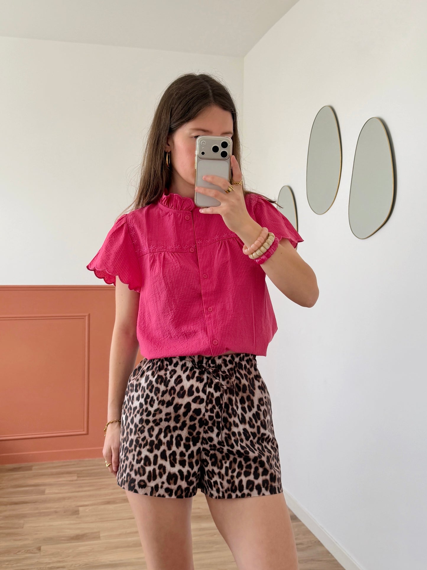 Short KARINE
