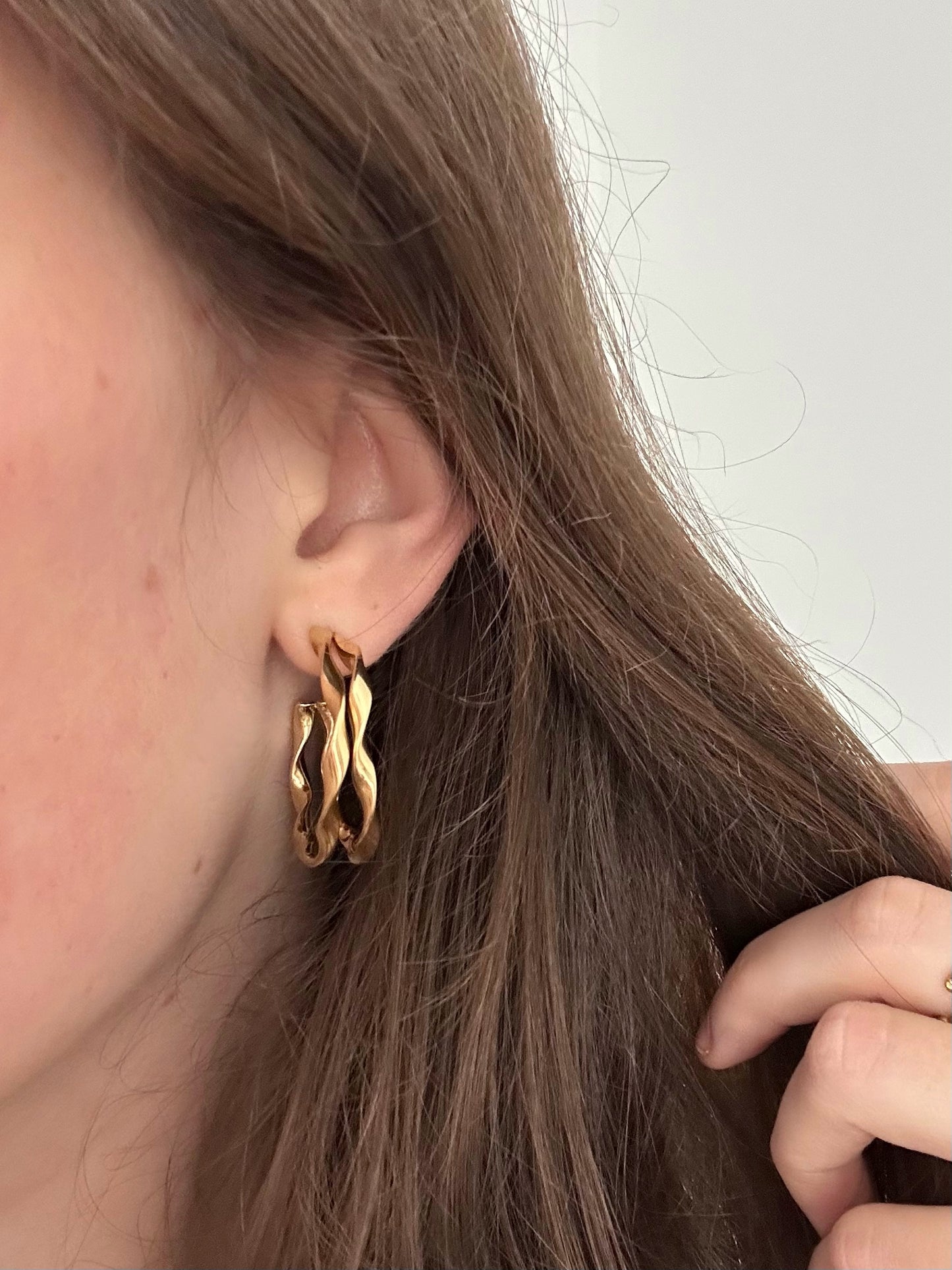 Boucles d'oreilles CAMÉLIA dorées