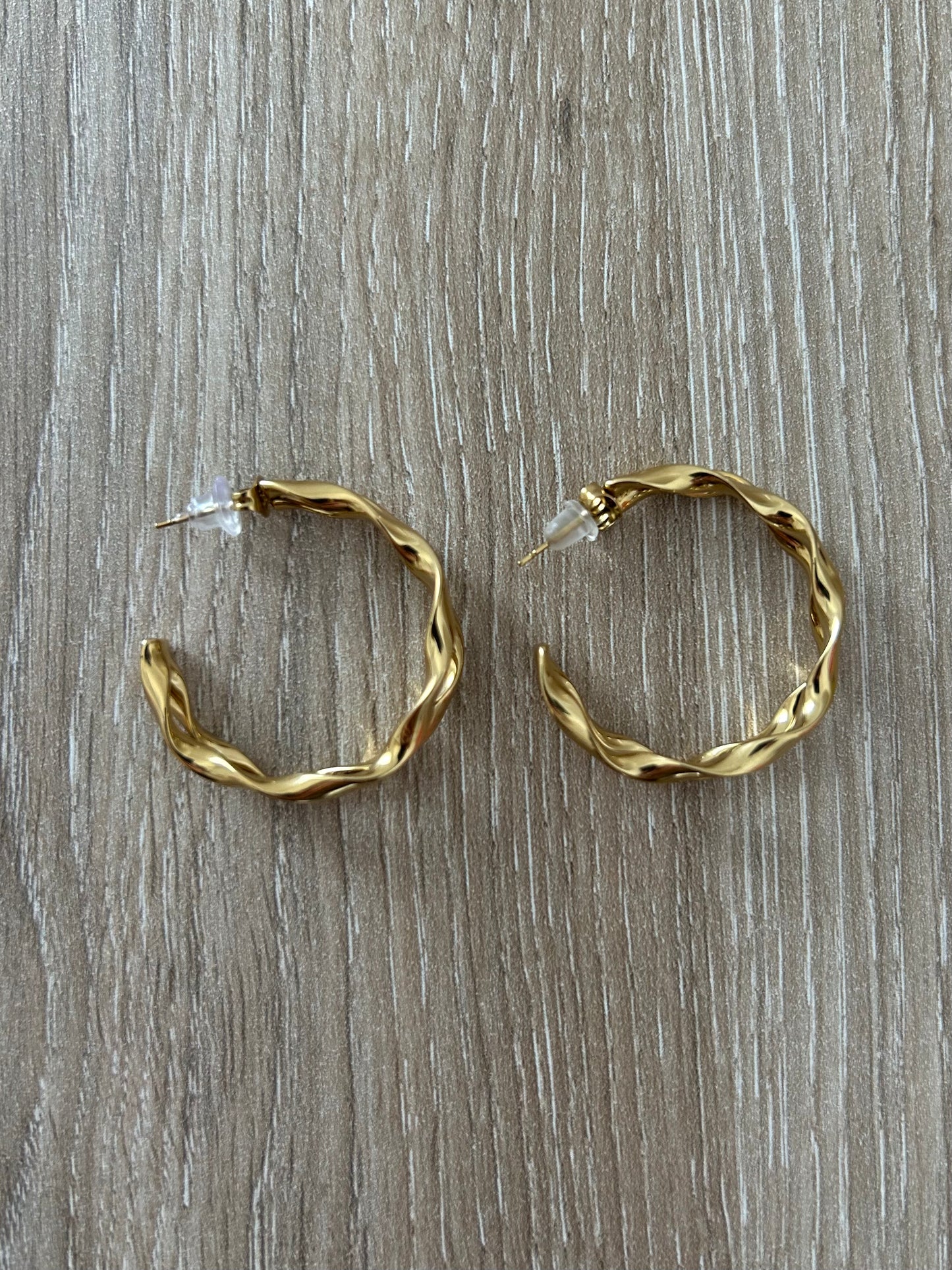 Boucles d'oreilles CAMÉLIA dorées