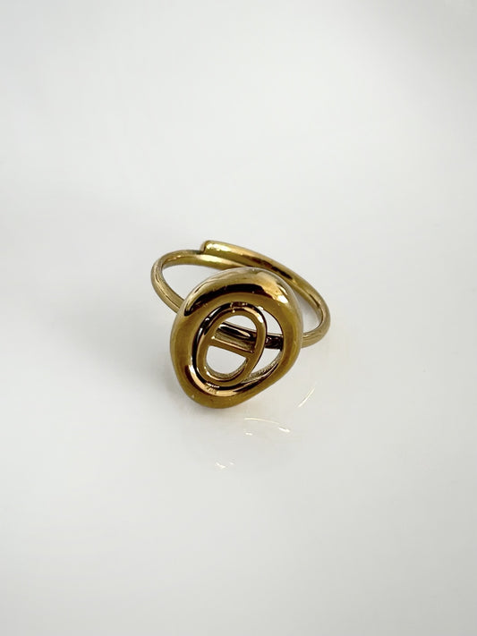 Bague ISA dorée